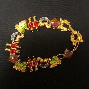 S.P I is the brand and it’s 18K fill mold